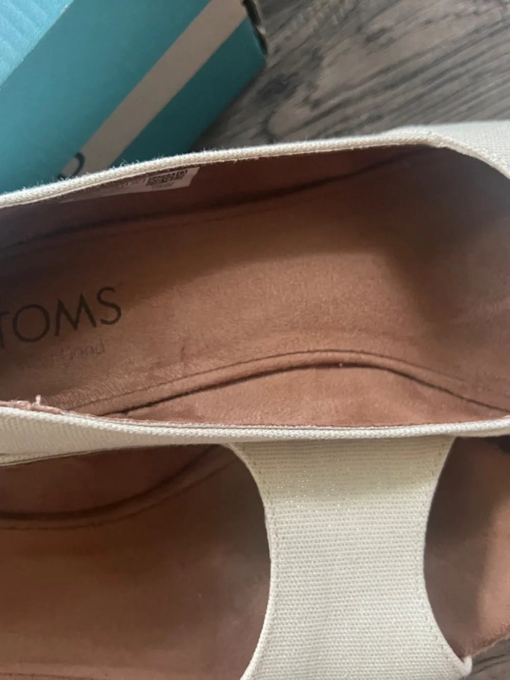 Tom’s wedge heels in cream with gold metallic fleck size 8, worn once!